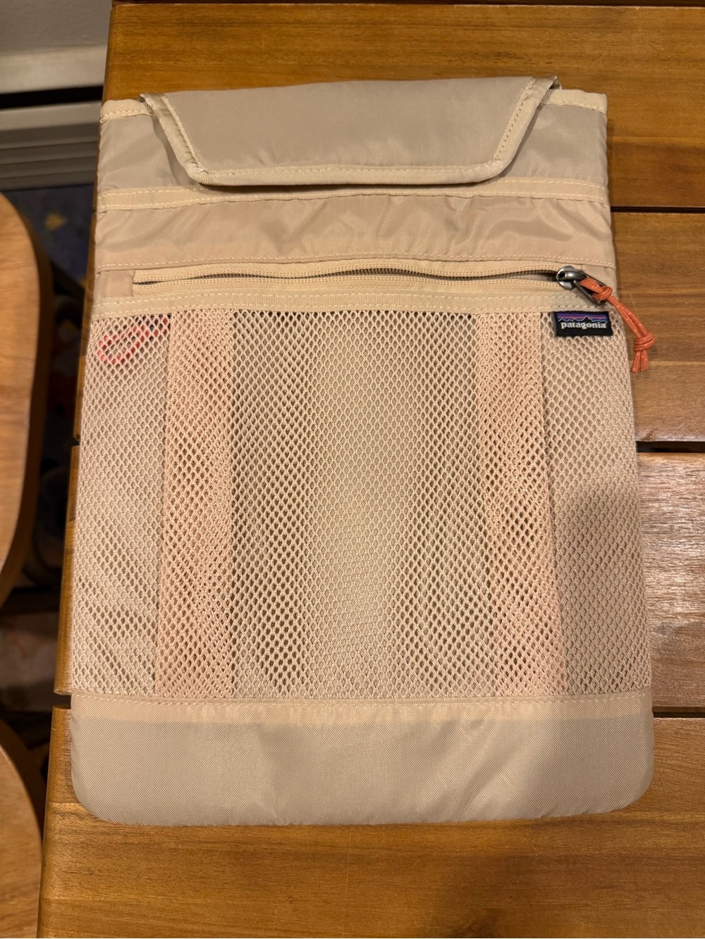 Patagonia like new tan laptop case